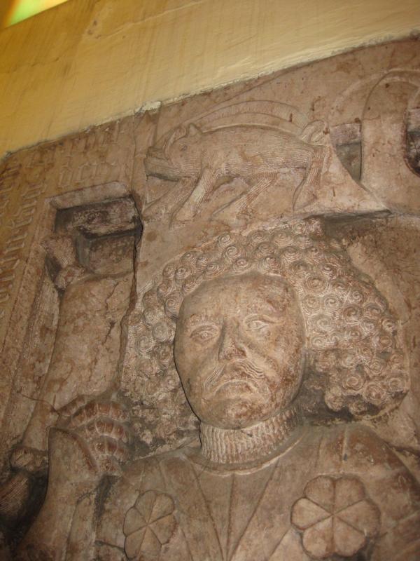 Grabstein Pfarrkirche Luttenberg